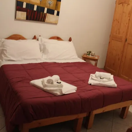 호스텔 Rifugio Escursionistico La Rua' Macra