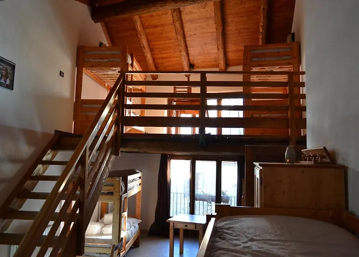 Hostel Rifugio Escursionistico La Rua' *