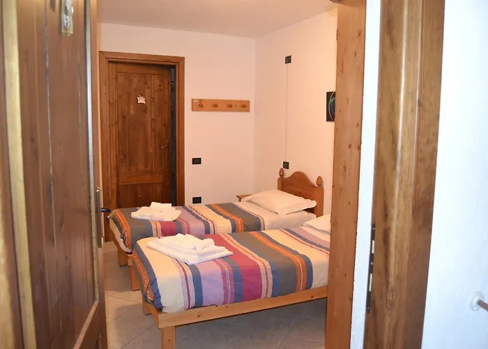 Hostel Rifugio Escursionistico La Rua' Macra