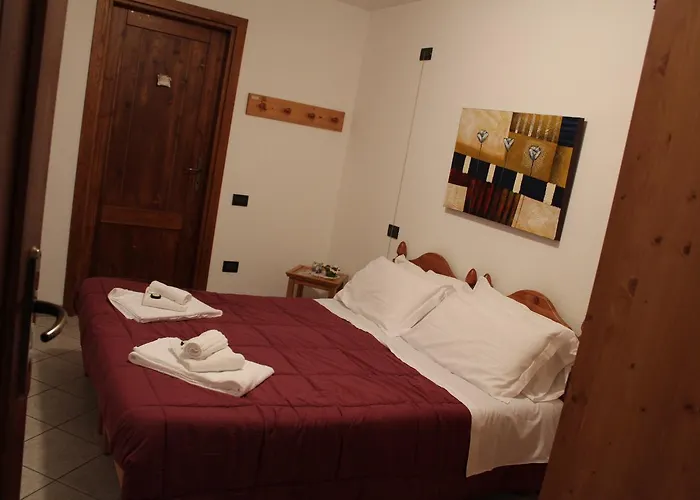 Rifugio Escursionistico La Rua' *